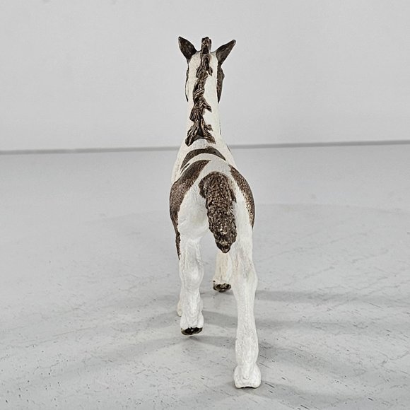 Schleich Tinker Foal Gypsy Vanner Pinto Horse #13774 - Picture 5 of 6